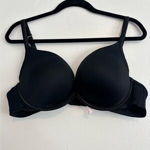 Cacique Black Smooth Plunge Bra - size 44B
